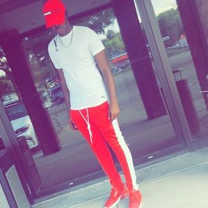 Meet your Posher, Leon